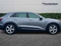 Usado Audi e-tron Design 230 kW (313 CV) 2021 Gris SUV
