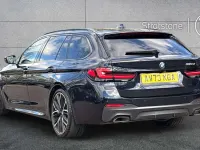 Usado BMW 520 M Sport 187 CV (137 kW) 2023 Negro Familiar