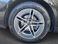 Usado Mercedes E220 AMG line 197 HP (144 kW) 2025 Preto Sedan