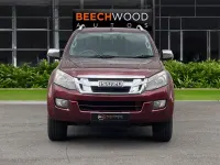 Used Isuzu Pick up 161 HP (118 kW) 2014 Red Pickup