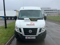 Usado Nissan NV400 110 HP (80 kW) 2017 Branco Van