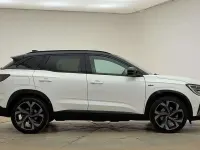 Used Renault Austral Techno Esprit Alpine 200 HP (147 kW) 2023 White  SUV