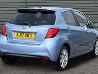 Used Toyota Yaris Hybrid 101 HP (74 kW) 2016 Hatchback