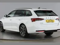 Used Skoda Octavia SportLine 147 HP (108 kW) 2025 Moon white metallic Estate