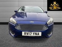Begagnad Ford Focus Titanium 120 HK (88 kW) 2017 Blå Halvkombi