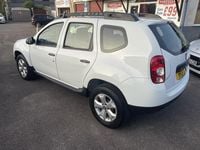 Used Dacia Duster Ambiance 110 HP (80 kW) 2015 White SUV