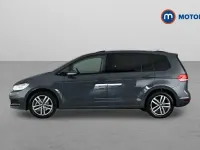 Used VW Touran Match 150 HP (110 kW) 2025 Grey MPV