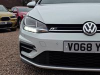 Used VW Golf VII R-line 150 HP (110 kW) 2018 White Hatchback