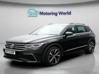 Second-hand VW Tiguan R-line 242 CP (177 kW) 2023 Negru SUV