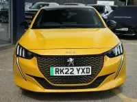 Używany Peugeot e-208 Premium 100 kW (136 KM) 2022 Żółty Hatchback