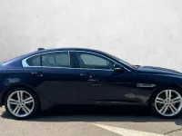 Used Jaguar XE 249 HP (183 kW) 2019 Blue Sedan