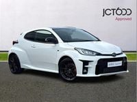 Used Toyota Yaris 257 HP (189 kW) 2021 White Hatchback