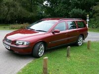 used Volvo V70 2.4