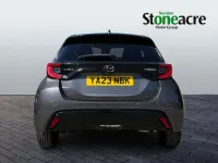 Używany Mazda 2 116 KM (85 kW) 2023 Szary Hatchback