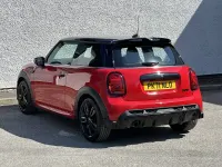 Used Mini Cooper Hatch 134 HP (98 kW) 2021 Red Hatchback