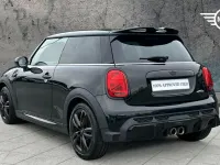 Begagnad Mini John Cooper Works Hatch 228 HK (167 kW) 2022 Svart Halvkombi