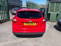 Used Ford Focus Zetec 125 HP (91 kW) 2012 Red Hatchback