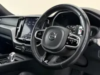 Used Volvo XC60 R-Design Pro 390 HP (286 kW) 2019 Black SUV