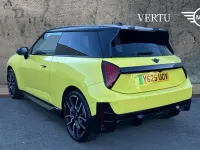 Nuevo Mini Cooper Hatch 133 kW (181 CV) 2025 Amarillo Utilitario
