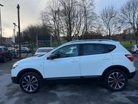 Used Nissan Qashqai N-TEC 117 HP (86 kW) 2013 White SUV