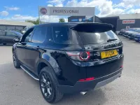 Used Land Rover Discovery 5 Landmark 180 HP (132 kW) 2019 Black SUV