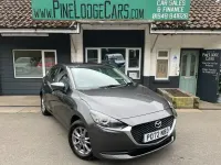 Usado Mazda 2 75 HP (55 kW) 2023 Cinzento Citadino