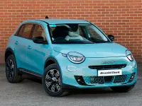 Neu Fiat 600 100 PS (73 kW) 2026 Blau SUV