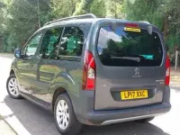 Used Peugeot TePee Outdoor 110 HP (80 kW) 2017 Grey Estate