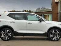 Used Volvo XC40 Plus 161 HP (118 kW) 2024 White SUV