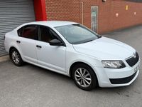 Used Skoda Octavia 2015 White Hatchback