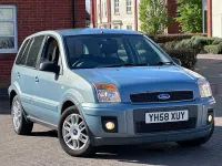 Used Ford Fusion Zetec 101 HP (74 kW) 2008 Silver Hatchback