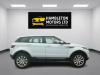 Used Land Rover Range Rover evoque SE 2018 White Estate