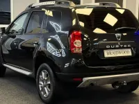 Used Dacia Duster Lauréate 110 HP (80 kW) 2015 Black SUV