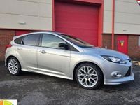 Used Ford Focus Zetec 116 HP (85 kW) 2014 Silver Hatchback