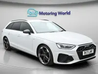 Usado Audi A4 Black Edition 163 CV (119 kW) 2021 Blanco Familiar