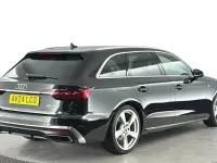Używany Audi A4 S-Line 204 KM (150 kW) 2024 Czarny Kombi
