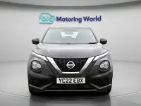 Usado Nissan Juke Acenta 114 HP (83 kW) 2022 Preto SUV