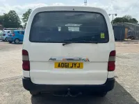 Used Toyota HiAce 95 HP (69 kW) 2011 White Van