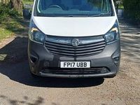 Second-hand Vauxhall Vivaro 2017 Alb