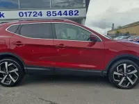 Used Nissan Qashqai Tekna 2018 Red SUV