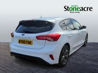 Used Ford Focus ST-Line 125 HP (91 kW) 2019 White Hatchback