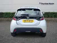 Second-hand Toyota Yaris Hybrid 116 CP (85 kW) 2021 Argintiu Hatchback