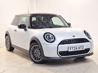 Begagnad Mini Cooper Classic 204 HK (150 kW) 2024 Vit Halvkombi