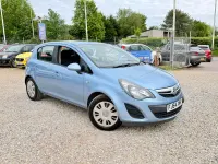 Second-hand Vauxhall Corsa Design Edition 2014 Albastru Hatchback