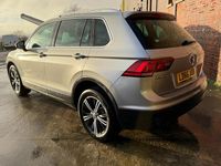 Używany VW Tiguan SE 150 KM (110 kW) 2016 Srebrny SUV