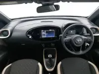 Used Toyota Aygo X 72 HP (52 kW) 2022 Beige SUV