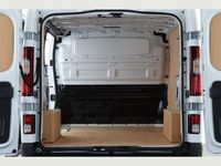 Usado Renault Trafic 150 HP (110 kW) 2024 Cinzento Monovolume