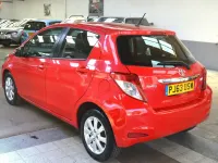 Used Toyota Yaris 2013 Red Hatchback