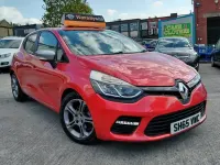 Used Renault Clio Dynamique 90 HP (66 kW) 2015 Red Hatchback
