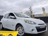 Used Renault Clio IV Expression+ 74 HP (54 kW) 2012 White Hatchback